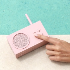 Bluetooth speaker a rádio TYKHO 3 od Lexon